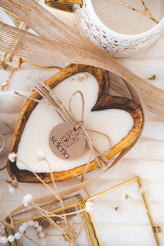 Lumanare in suport de lemn  - Povestea lemnului