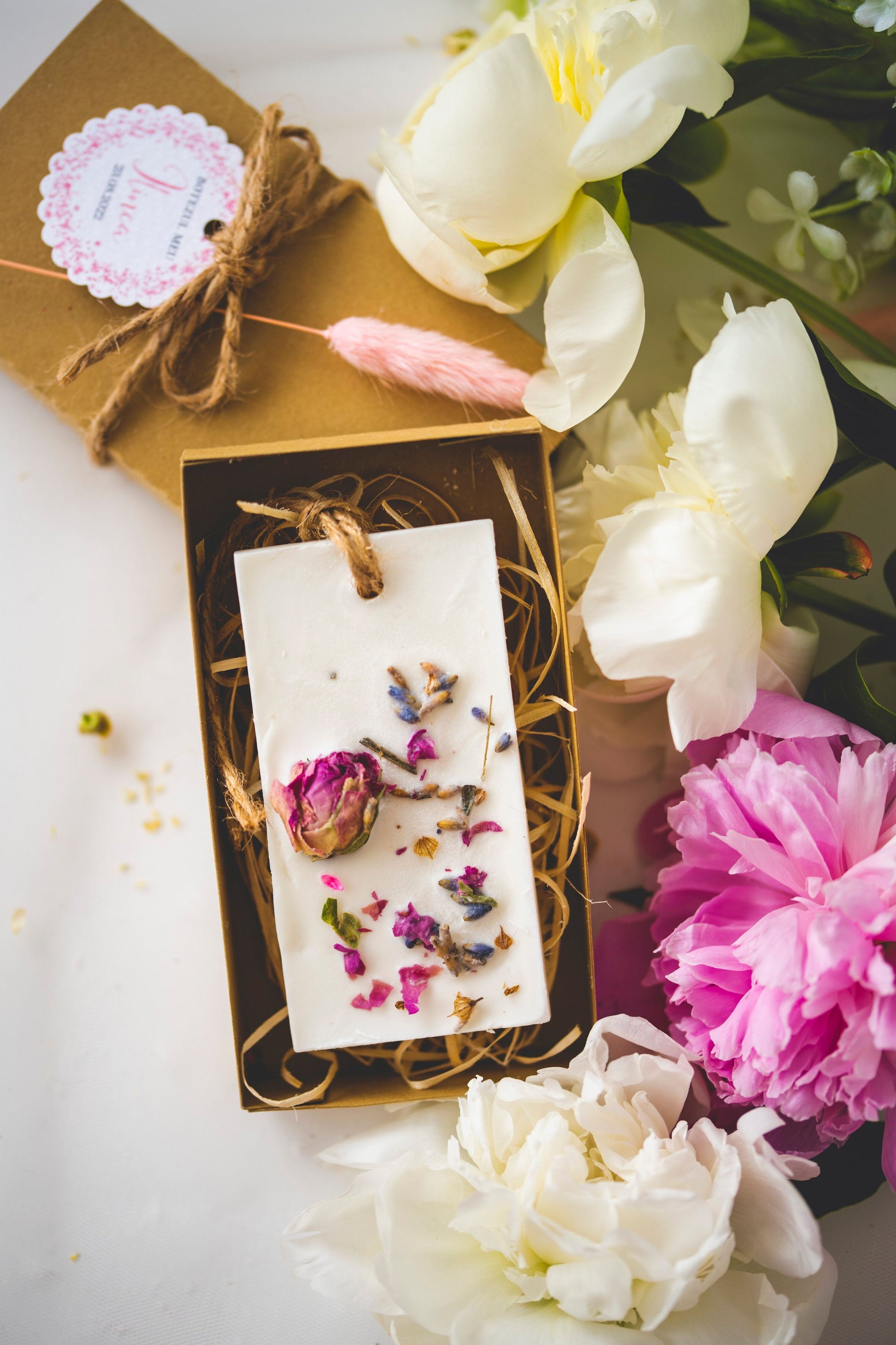 Marturii botez personalizate - tableta ceara parfumata "Velvet Rose"