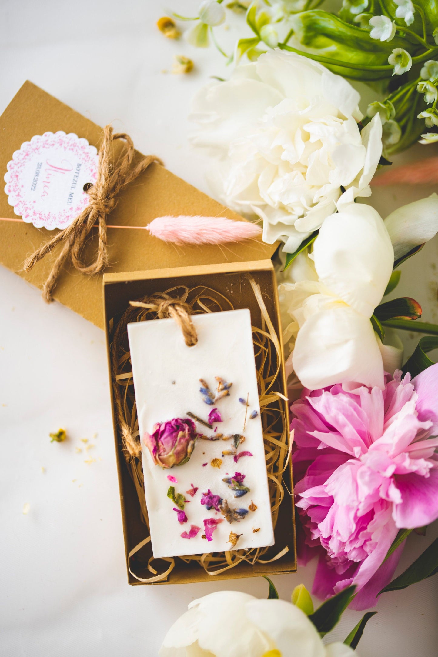 Marturii nunta personalizate - tableta ceara parfumata "Velvet Rose"